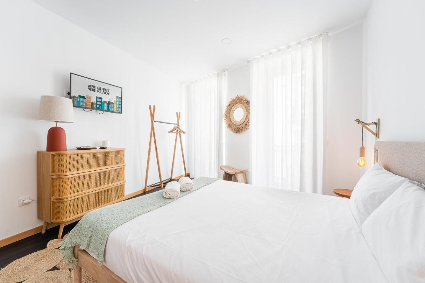 Guestready - Bright Duplex In Downtown Hotel Порто Екстериор снимка