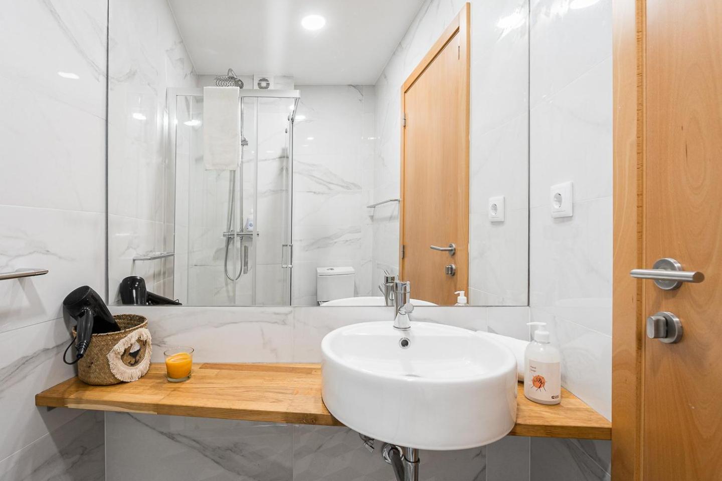 Guestready - Bright Duplex In Downtown Hotel Порто Екстериор снимка